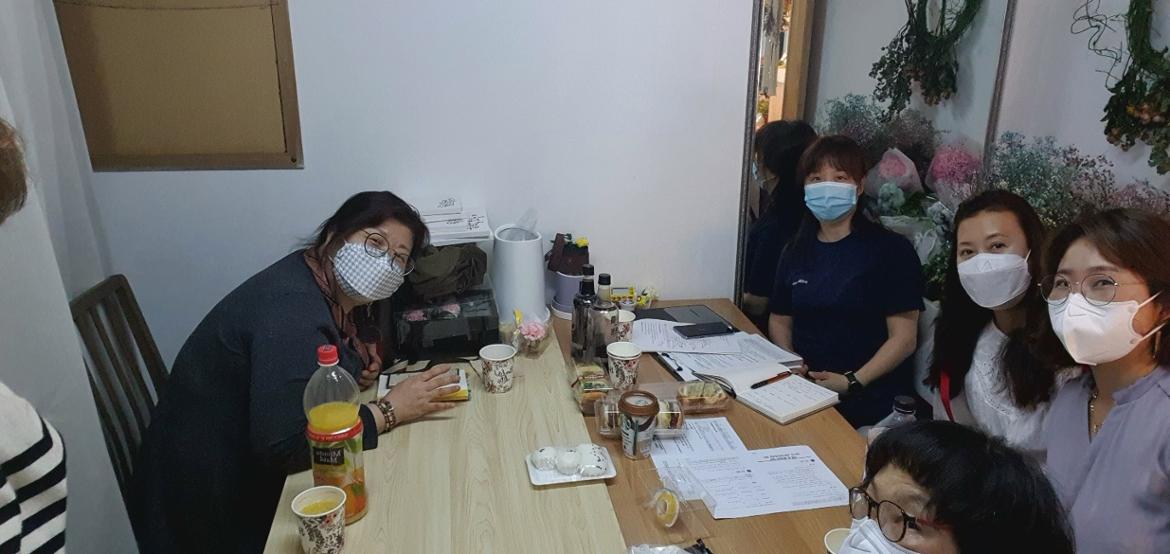 회의사진2.jpg