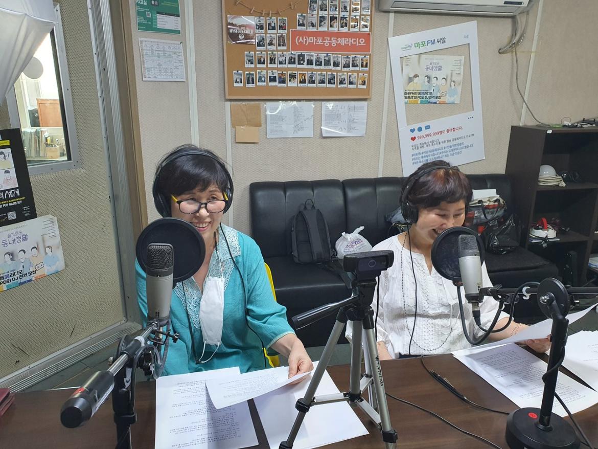 Radio-2.jpg