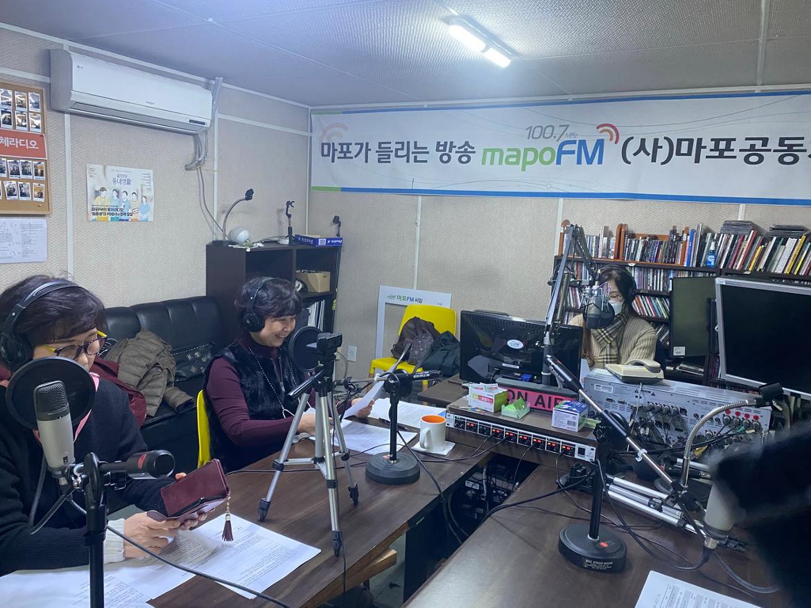 Radio-008-220105_resize.jpg