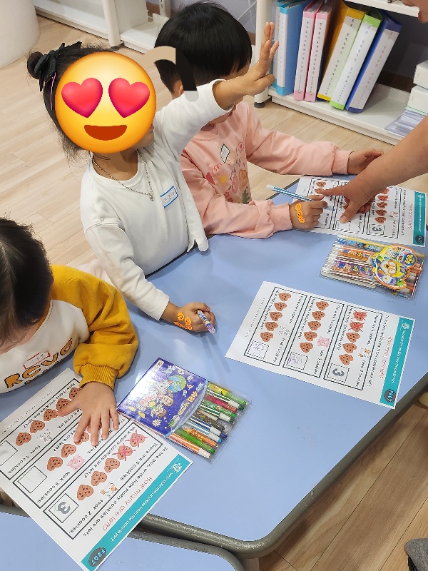KakaoTalk_20251205_225425339.jpg